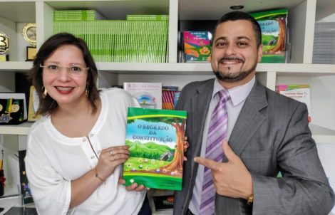 Ana Pregardier e Rogério Machado - Lançamento do livro O segredo da constituição